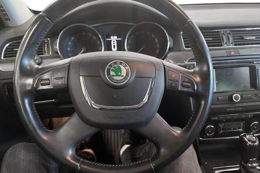 Skoda Superb vaihtoauto