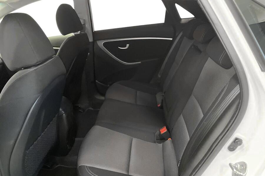 Hyundai i30 5d vaihtoauto