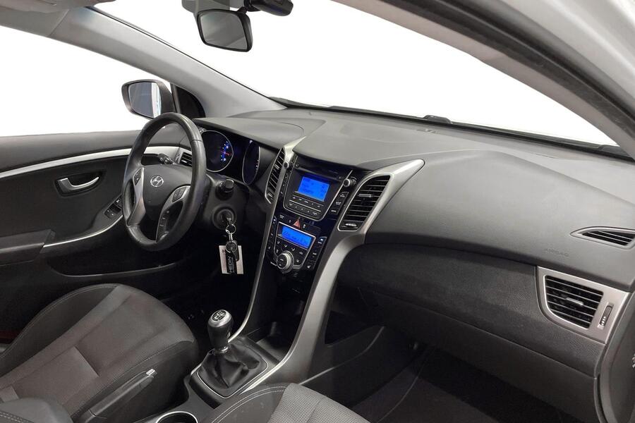 Hyundai i30 5d vaihtoauto