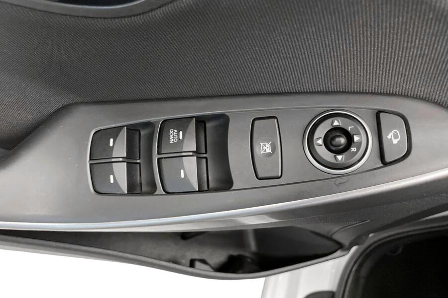 Hyundai i30 5d vaihtoauto