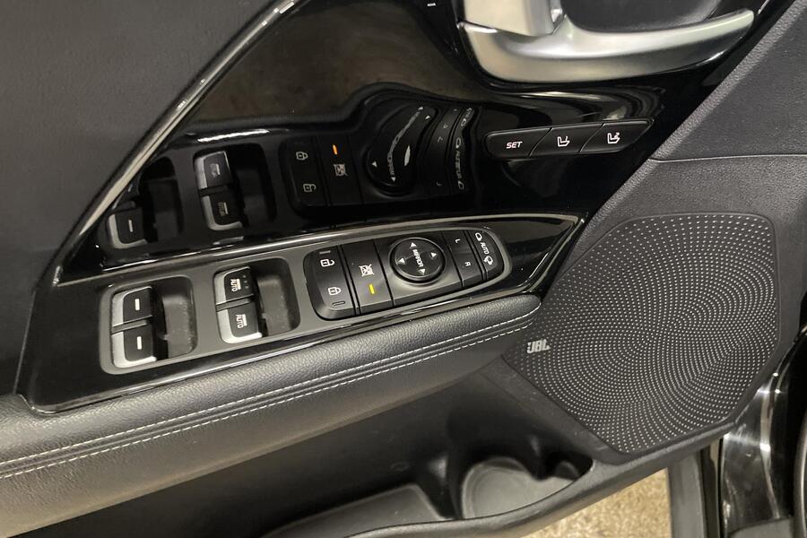 Kia Niro plug-in vaihtoauto