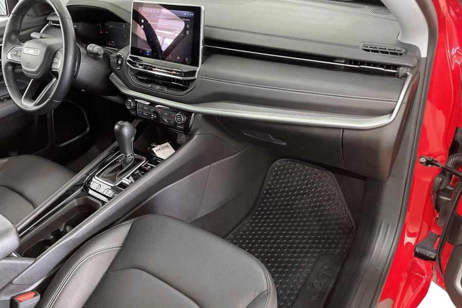 Jeep Compass vaihtoauto