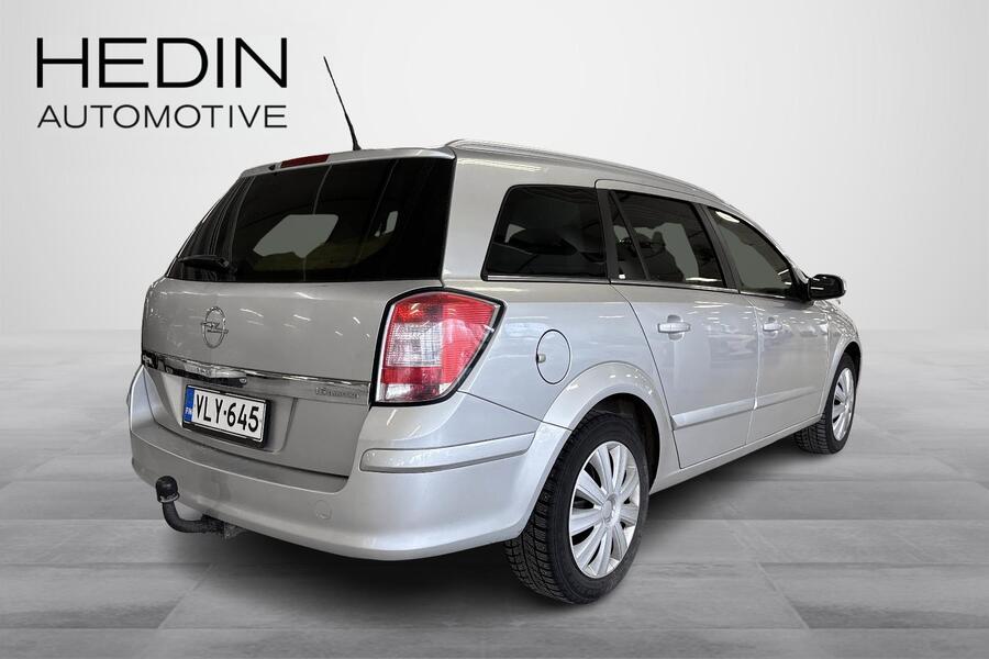 Opel Astra vaihtoauto