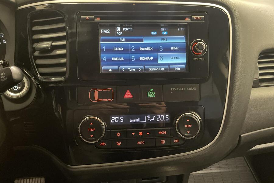 Mitsubishi Outlander PHEV vaihtoauto