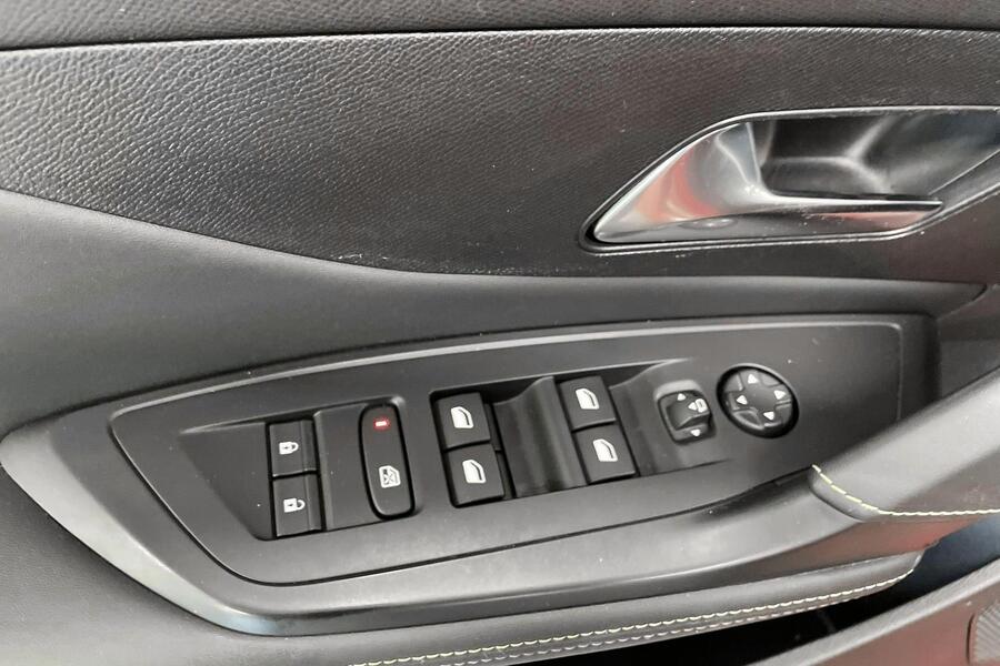 Peugeot 308 vaihtoauto