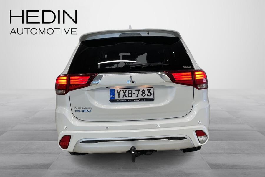 Mitsubishi Outlander PHEV vaihtoauto