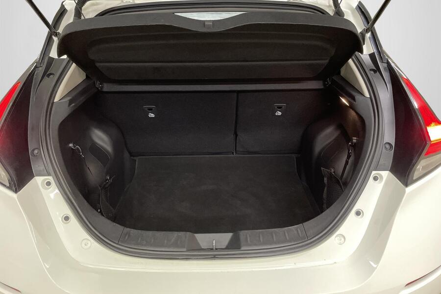 Nissan Leaf vaihtoauto