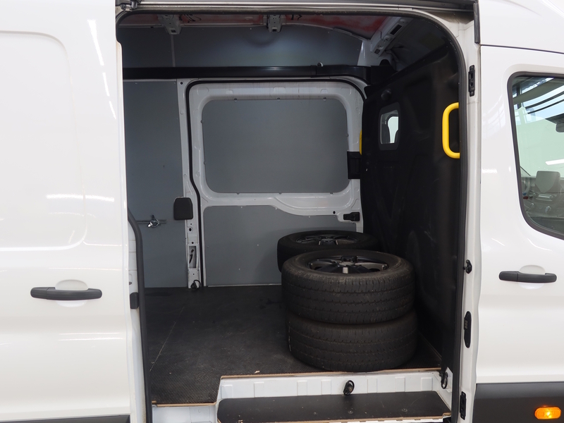 Ford Transit vaihtoauto