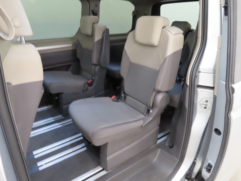 Volkswagen Multivan vaihtoauto