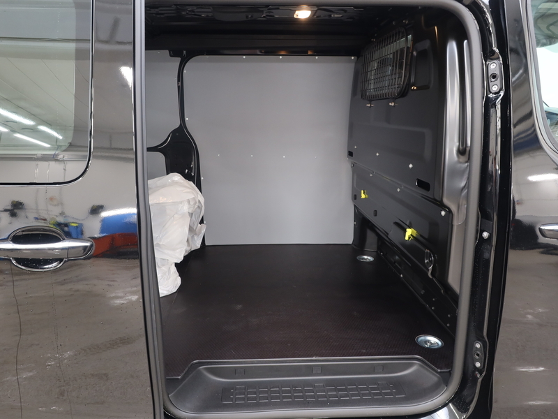 Peugeot e-Expert vaihtoauto