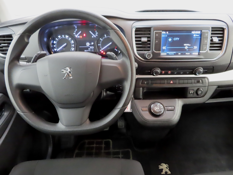 Peugeot Traveller vaihtoauto