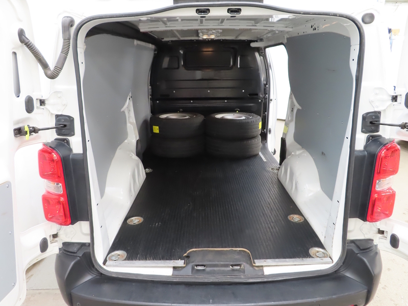 Opel Vivaro vaihtoauto