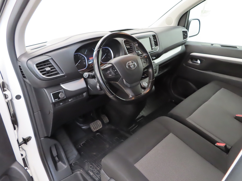 Toyota Proace Verso vaihtoauto