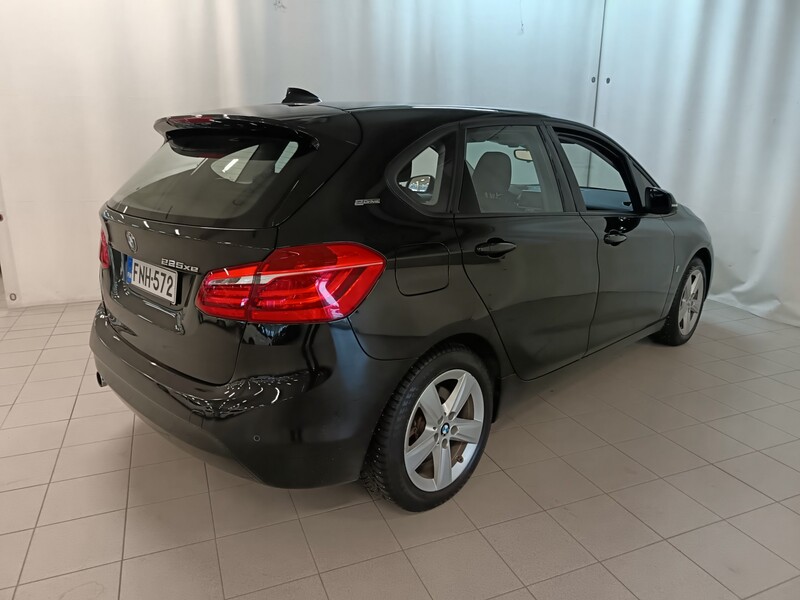 BMW 225 vaihtoauto