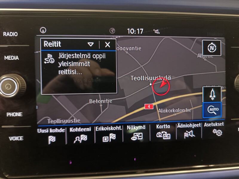 Volkswagen T-Roc vaihtoauto