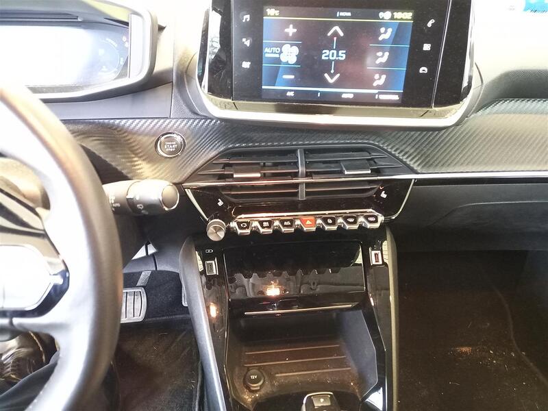 Peugeot e-208 vaihtoauto