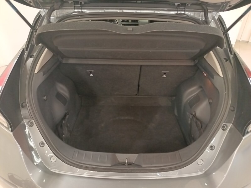 Nissan Leaf vaihtoauto