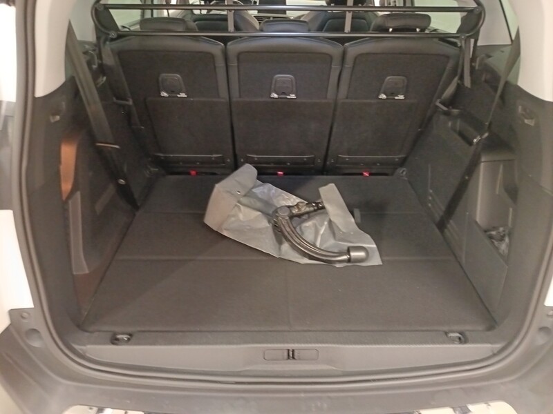 Peugeot 5008 vaihtoauto