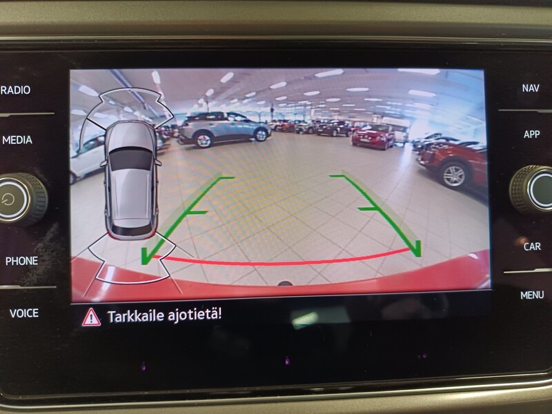 Volkswagen T-Roc vaihtoauto