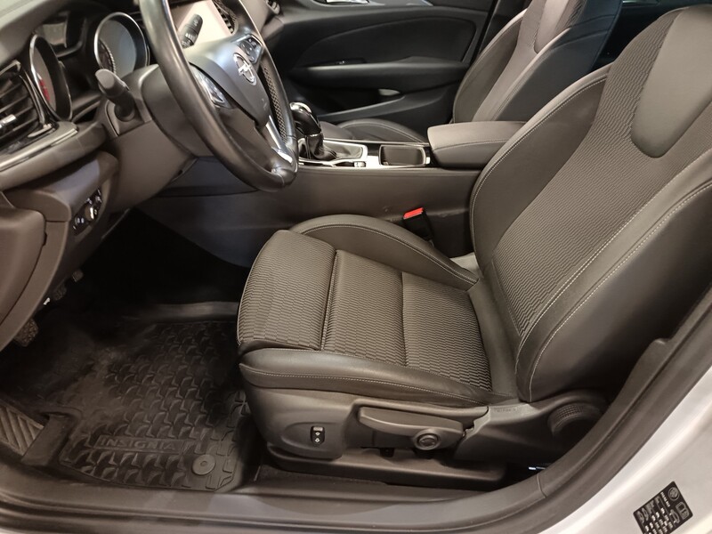 Opel Insignia vaihtoauto