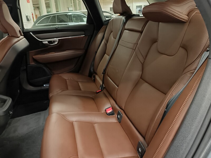 Volvo V90 Cross Country vaihtoauto