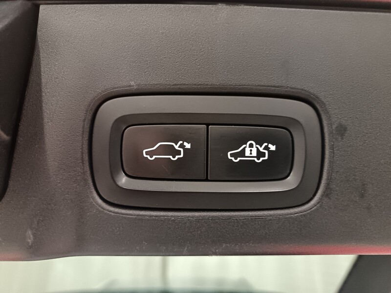 Volvo V90 Cross Country vaihtoauto