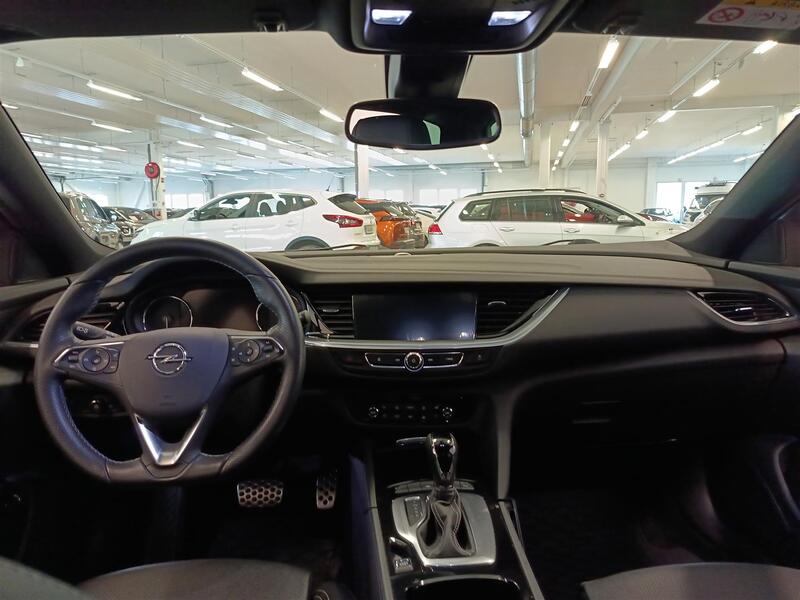 Opel Insignia vaihtoauto