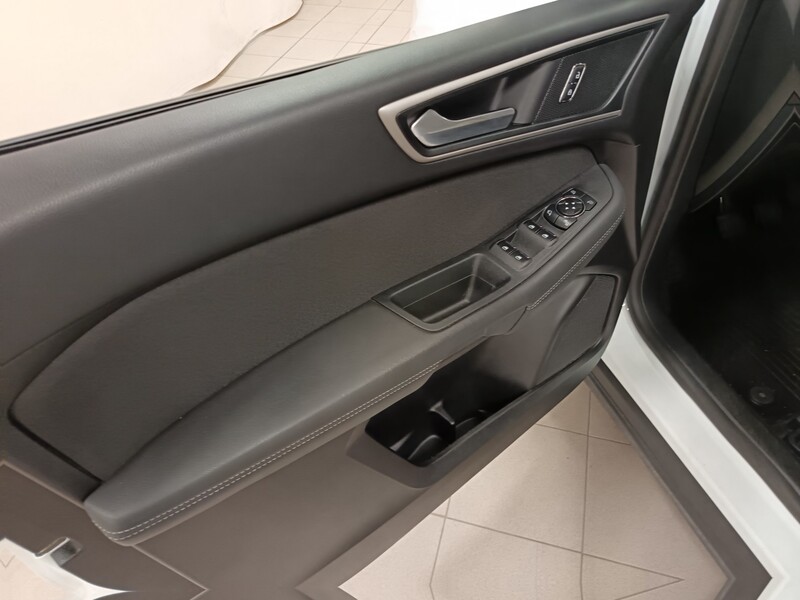 Ford S-MAX vaihtoauto