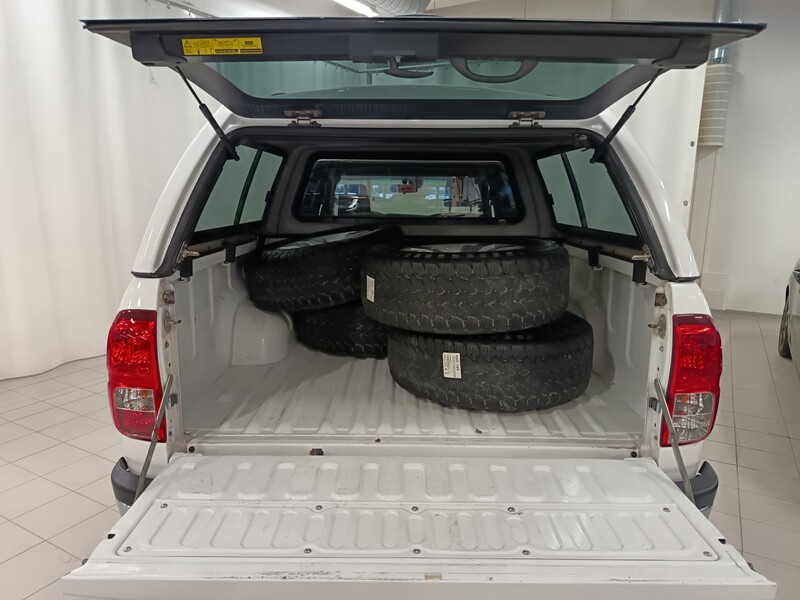 Toyota Hilux vaihtoauto