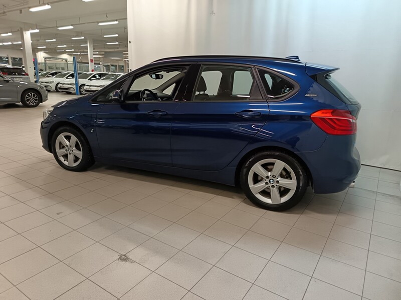 BMW 225 vaihtoauto