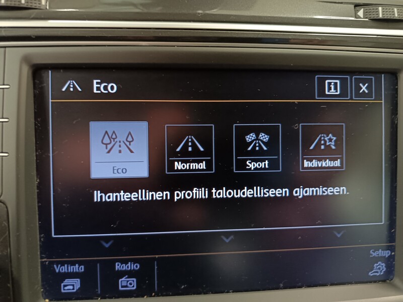 Volkswagen Tiguan vaihtoauto