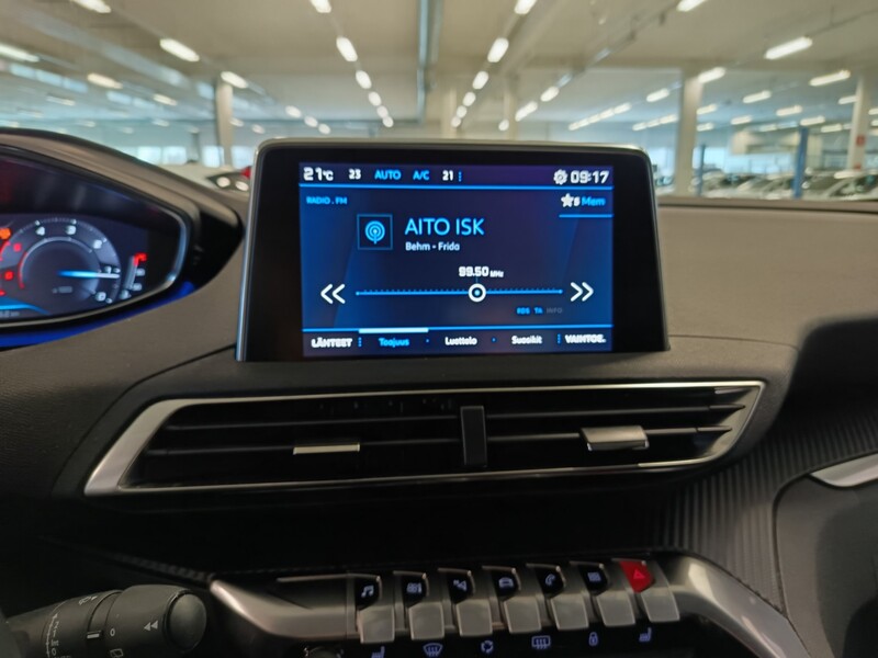 Peugeot 5008 vaihtoauto