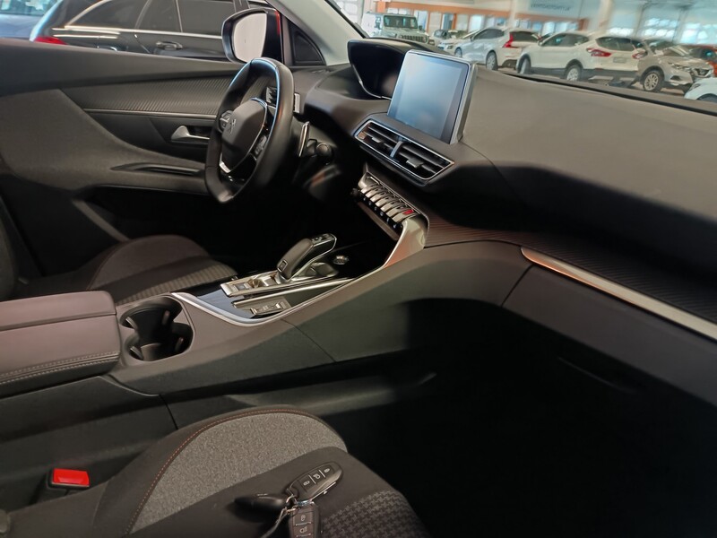 Peugeot 5008 vaihtoauto