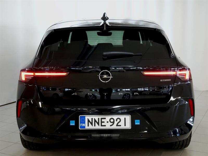 Opel Astra vaihtoauto