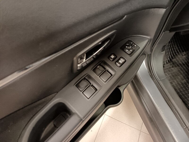 Mitsubishi ASX vaihtoauto