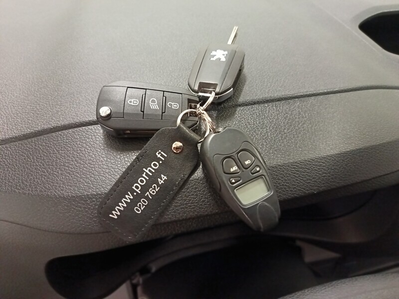 Peugeot Traveller vaihtoauto