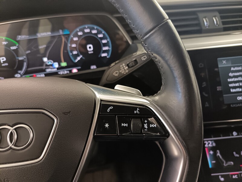 Audi e-tron vaihtoauto