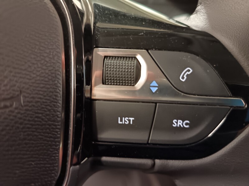 Peugeot e-2008 vaihtoauto