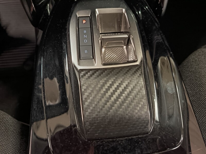 Peugeot e-2008 vaihtoauto