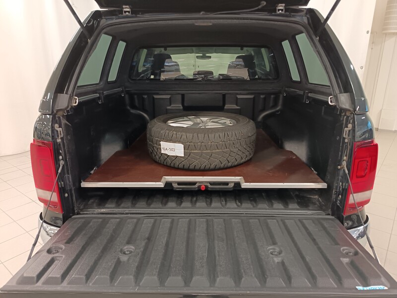 Volkswagen Amarok vaihtoauto