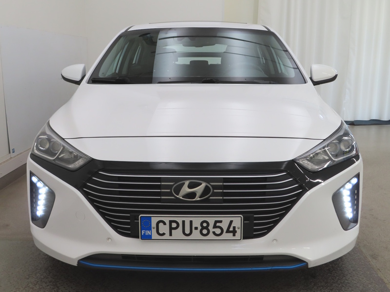 Hyundai IONIQ plug-in vaihtoauto