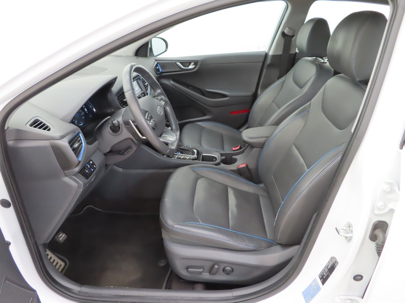 Hyundai IONIQ plug-in vaihtoauto