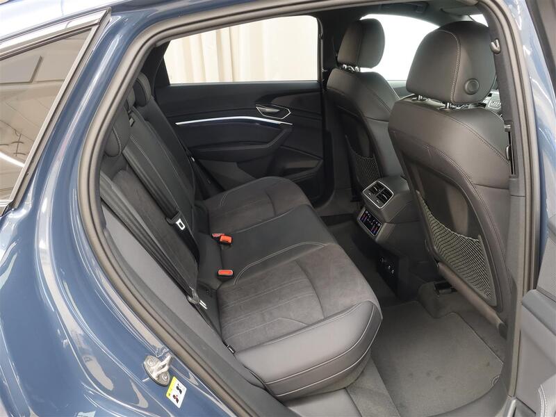 Audi Q8 e-tron vaihtoauto