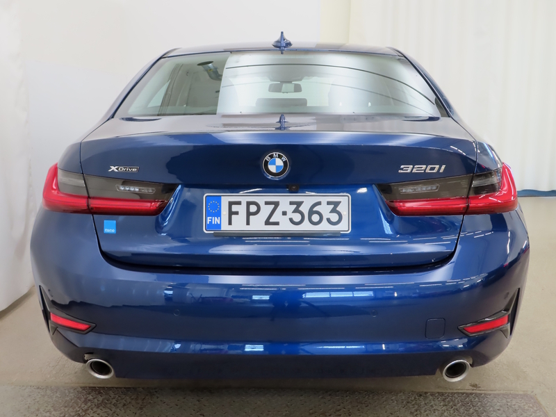 BMW 320 vaihtoauto