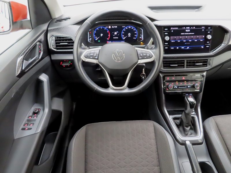 Volkswagen T-Cross vaihtoauto