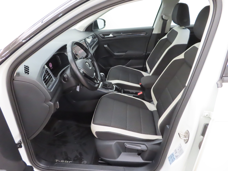 Volkswagen T-Roc vaihtoauto