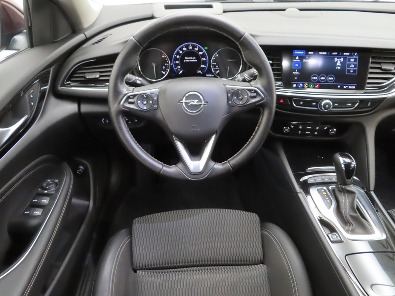 Opel Insignia vaihtoauto