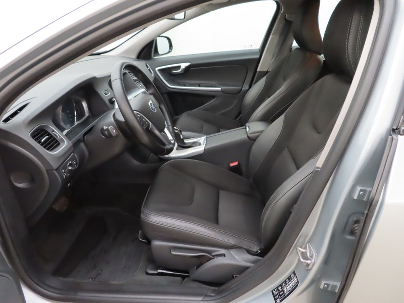 Volvo V60 Cross Country vaihtoauto