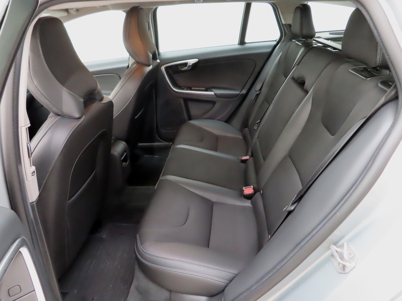 Volvo V60 Cross Country vaihtoauto