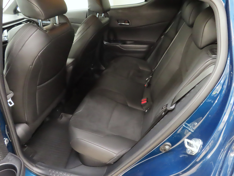 Toyota C-HR vaihtoauto